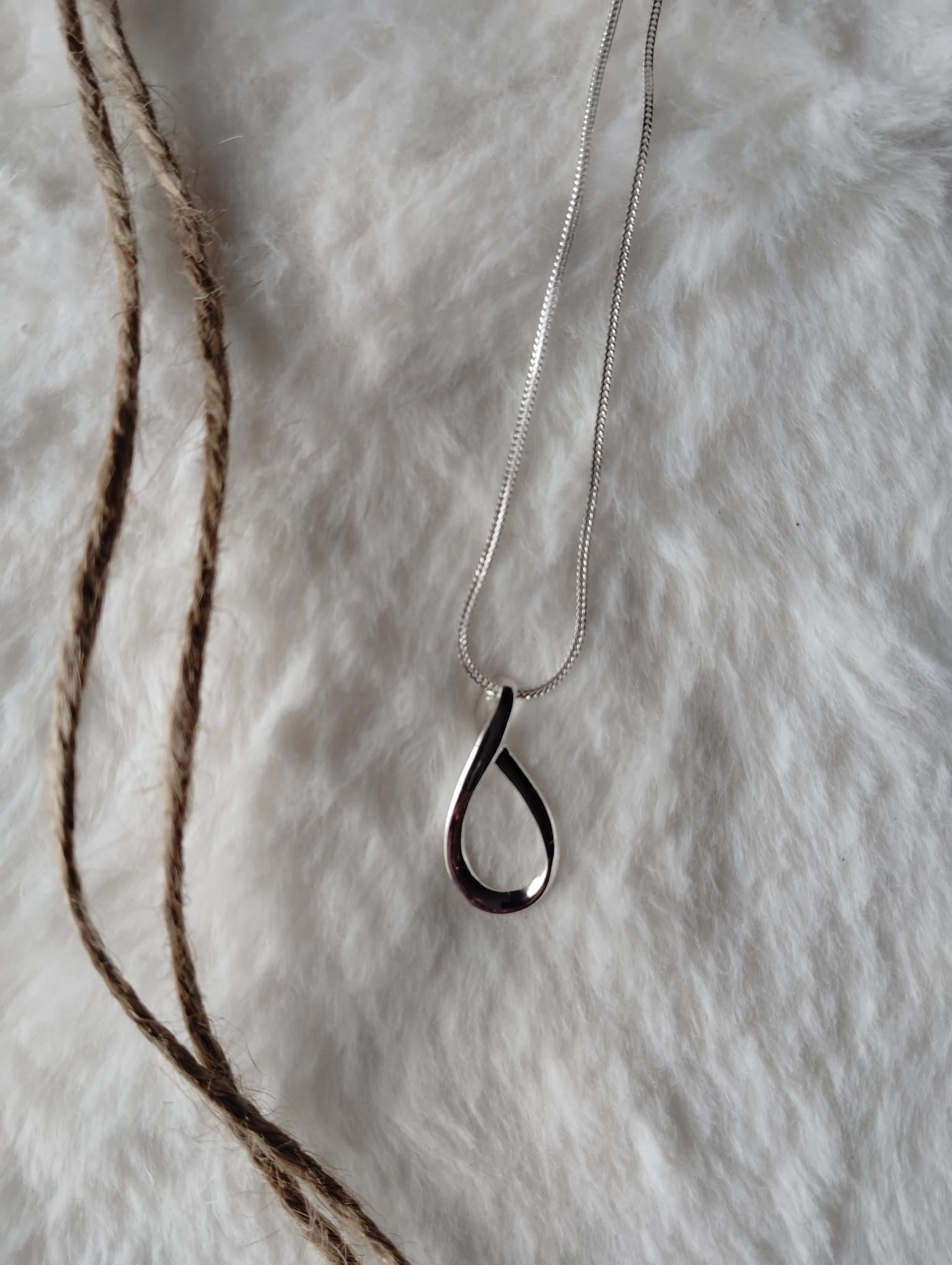 Colgante plata y cadena diamantada de plata